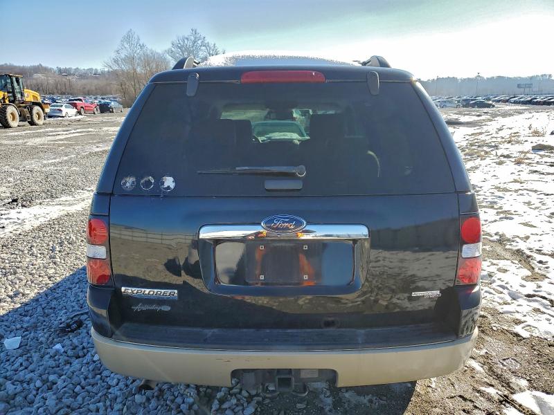 Photo 6 from auction – 2006 FORD EXPLORER E with VIN 1FMEU74E26UB00381