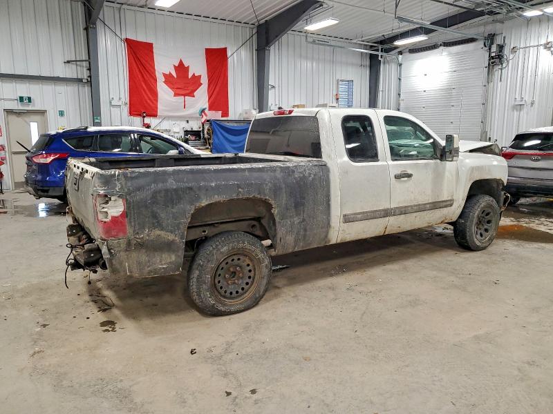 Photo 3 from auction – 2010 CHEVROLET SILVERADO with VIN 1GCSKREA6AZ150152