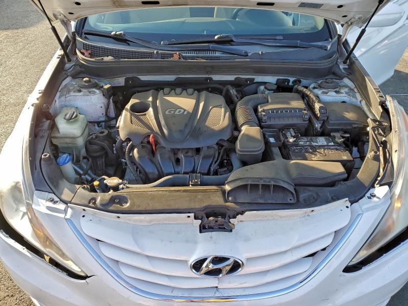 Photo 11 from auction – 2011 HYUNDAI SONATA GLS with VIN 5NPEB4AC0BH102906