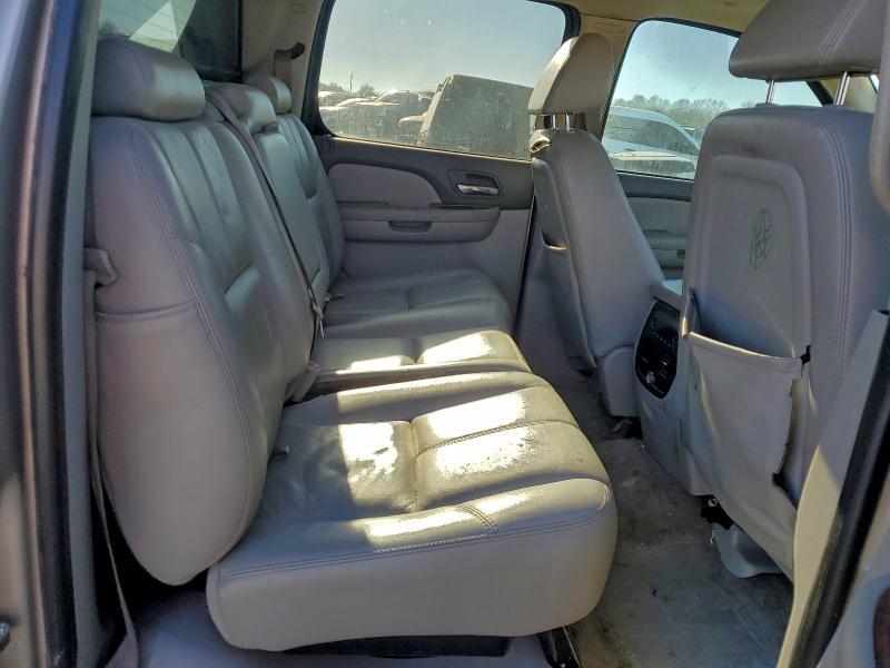 Photo 10 from auction – 2007 CHEVROLET AVALANCHE with VIN 3GNEC12097G141565
