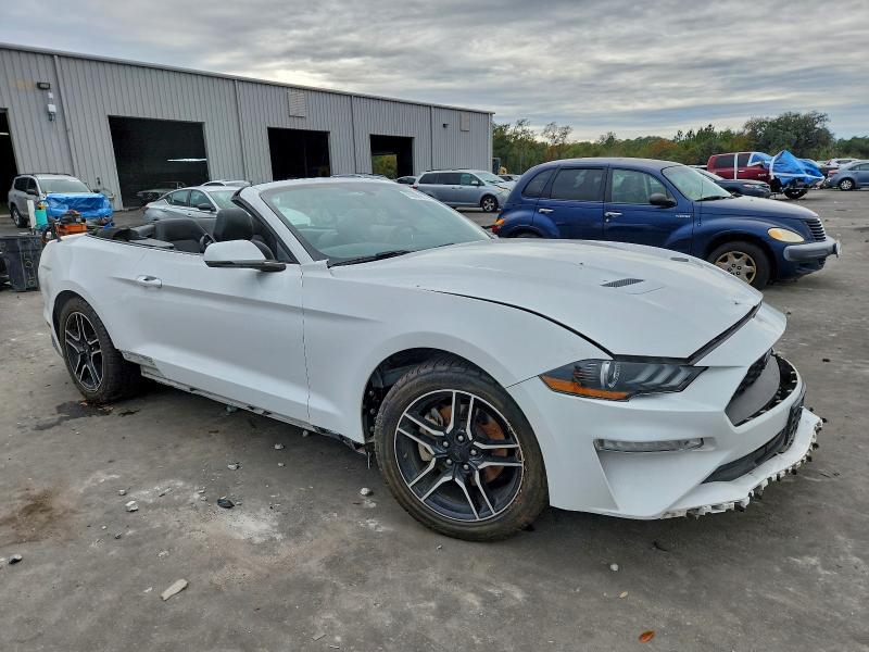 Photo 4 from auction – 2018 FORD MUSTANG with VIN 1FATP8UH5J5133015