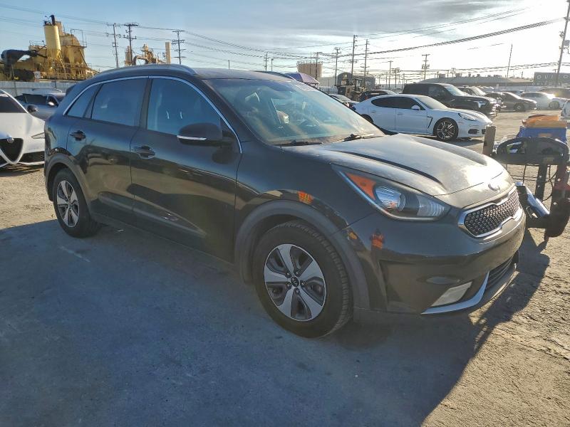 Photo 4 from auction – 2017 KIA NIRO EX with VIN KNDCC3LC4H5102296