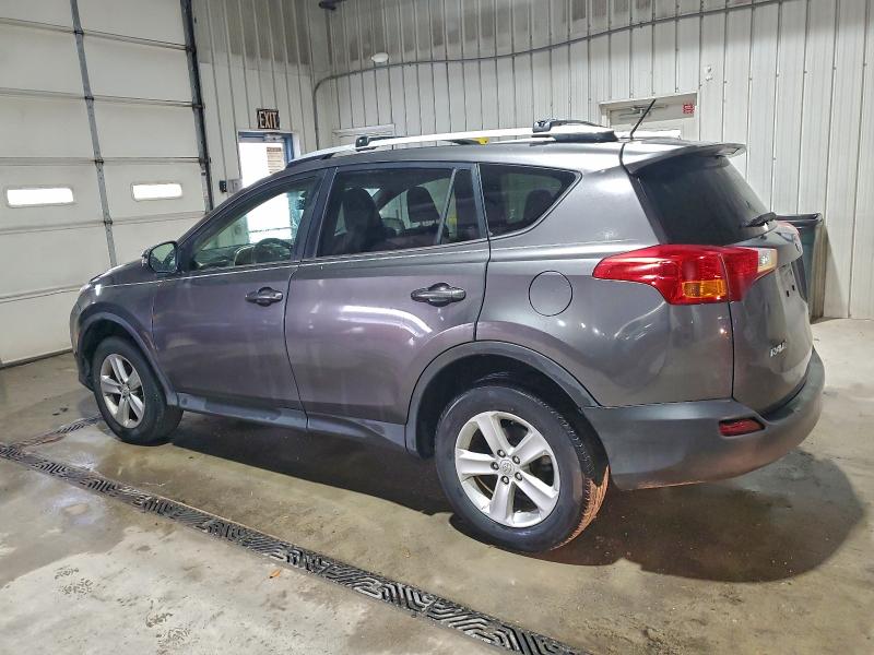 Photo 2 from auction – 2013 TOYOTA RAV4 XLE with VIN JTMRFREV3D5000257