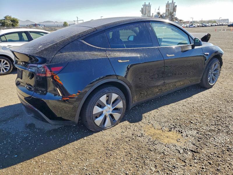 Photo 3 from auction – 2023 TESLA MODEL Y with VIN 7SAYGDEE7PA191227