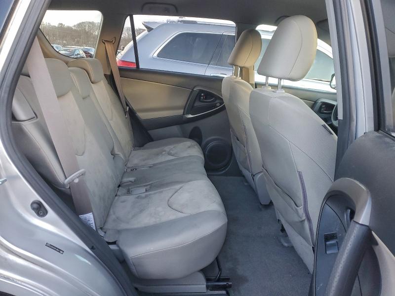 Photo 11 from auction – 2010 TOYOTA RAV4 with VIN JTMBF4DV5AD026897