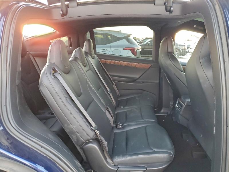 Photo 11 from auction – 2018 TESLA MODEL X with VIN 5YJXCAE21JF142849