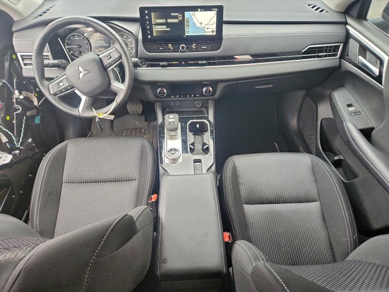 Photo 8 from auction – 2025 MITSUBISHI OUTLANDER with VIN JA4J3UA80SZ030244