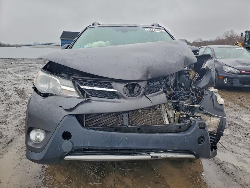 Photo 5 from auction – 2015 TOYOTA RAV4 LIMIT with VIN 2T3DFREV1FW389731