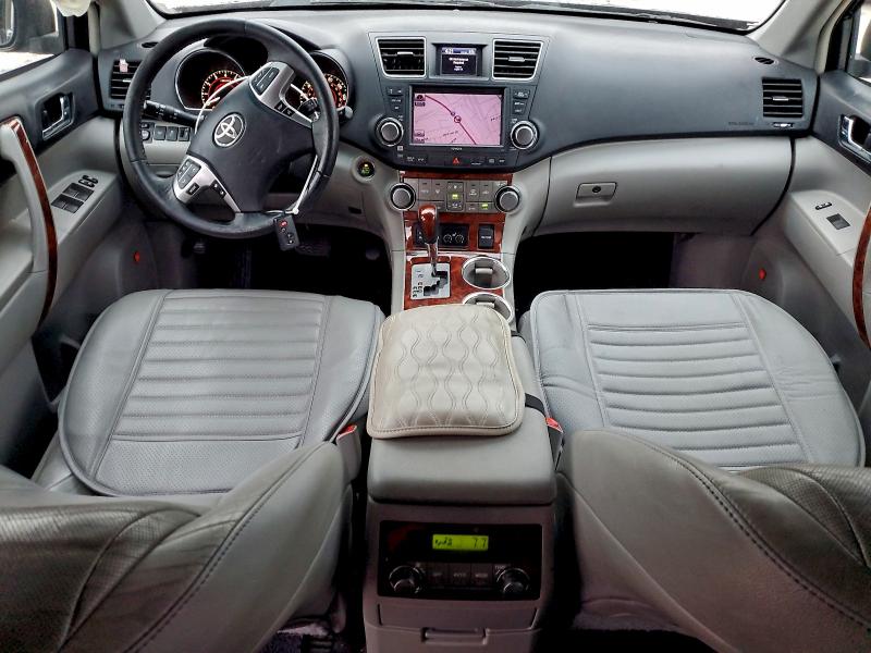 Photo 8 from auction – 2012 TOYOTA HIGHLANDER with VIN 5TDYK3EHXCS069583