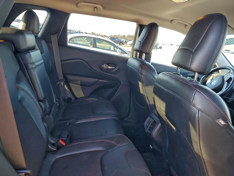 Photo 11 from auction – 2014 JEEP CHEROKEE T with VIN 1C4PJMBS8EW240113