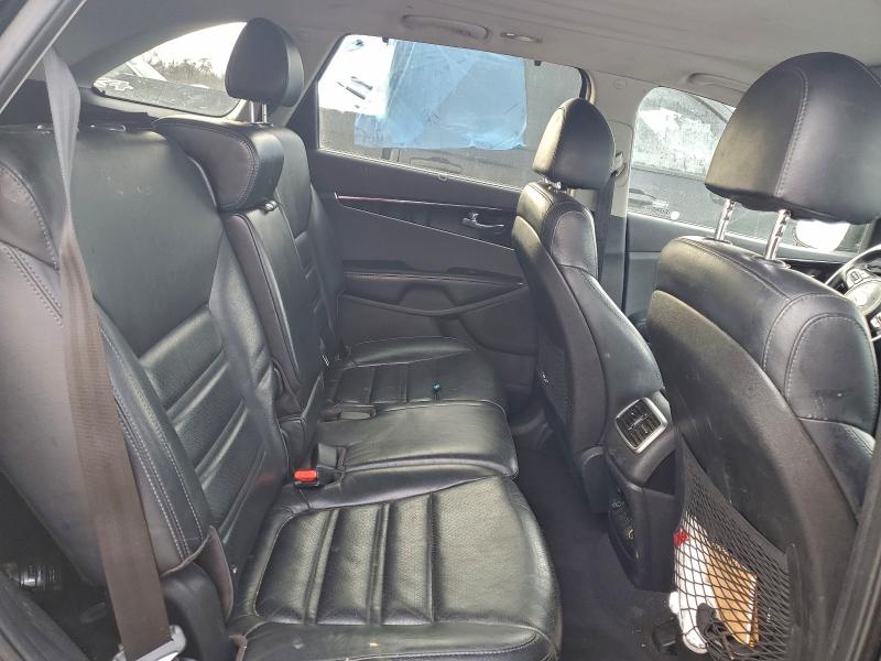 Photo 11 from auction – 2018 KIA SORENTO EX with VIN 5XYPH4A56JG346784