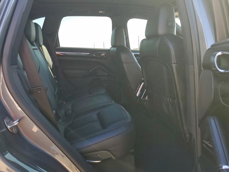 Photo 11 from auction – 2016 PORSCHE CAYENNE SE with VIN WP1AE2A21GLA18306