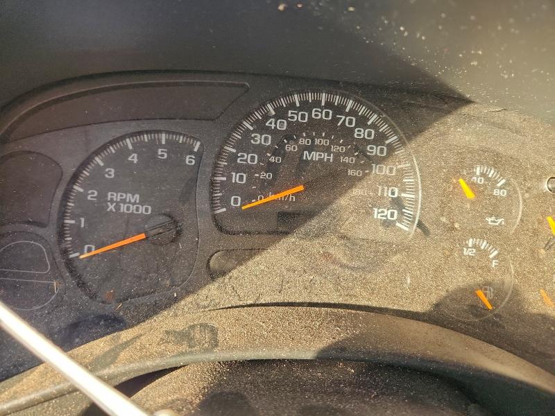 Photo 9 from auction – 2005 CHEVROLET SILVERADO with VIN 1GCEC19T85E283595