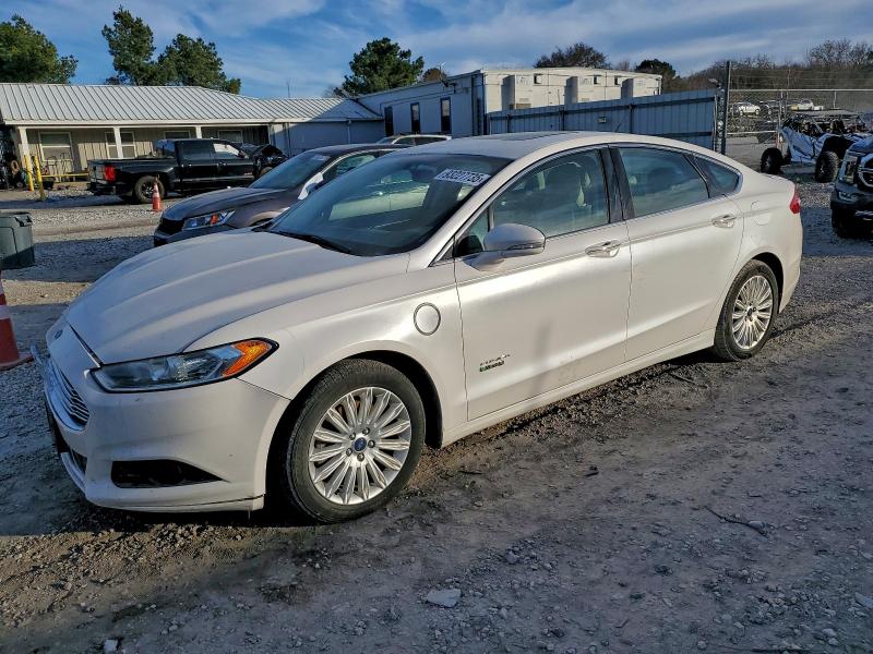 FORD FUSION 2014 with VIN 3FA6P0SU3ER382754 - Photo from auction