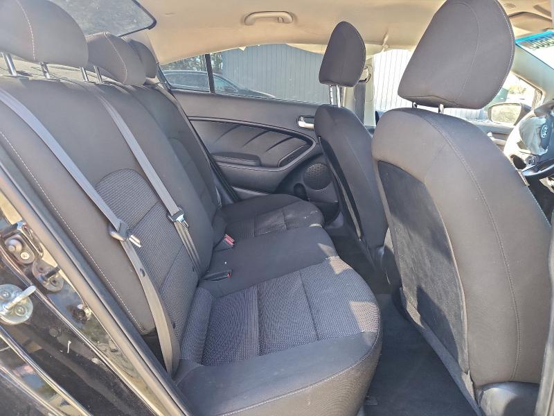 Photo 10 from auction – 2017 KIA FORTE LX with VIN 3KPFK4A70HE153570