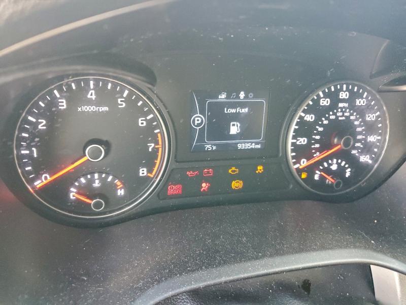 Photo 9 from auction – 2018 KIA OPTIMA with VIN 5XXGT4L32JG235177