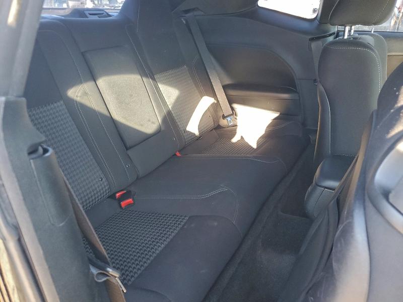 Photo 10 from auction – 2018 DODGE CHALLENGER with VIN 2C3CDZBT9JH252702