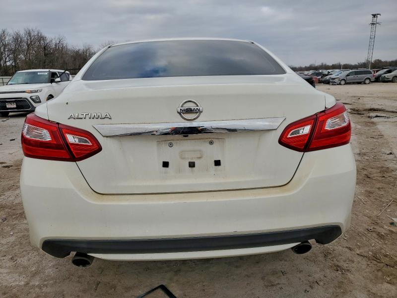 Photo 6 from auction – 2016 NISSAN ALTIMA 2.5 with VIN 1N4AL3AP2GC212728