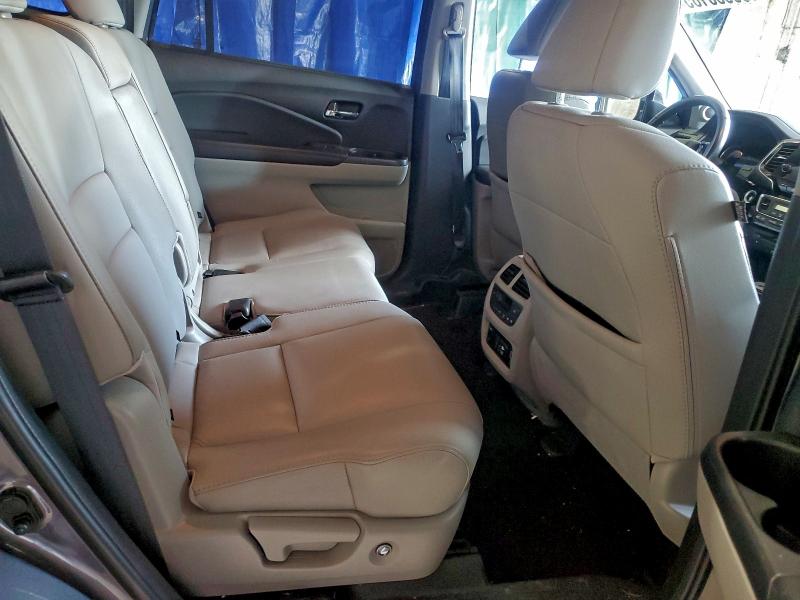 Photo 11 from auction – 2019 HONDA PILOT TOUR with VIN 5FNYF6H93KB082060