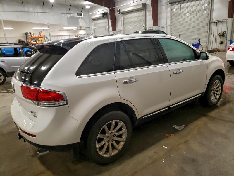 Photo 3 from auction – 2013 LINCOLN MKX with VIN 2LMDJ8JK4DBL28751