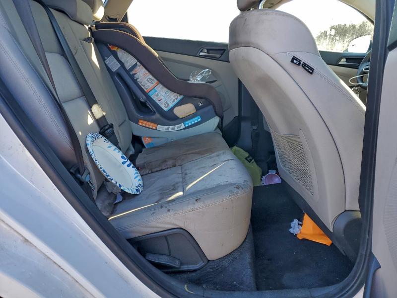 Photo 11 from auction – 2018 HYUNDAI TUCSON with VIN KM8J3CA41JU617878
