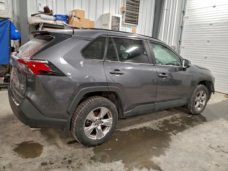 Photo 3 from auction – 2023 TOYOTA RAV4 XLE with VIN 2T3R1RFV2PC335201