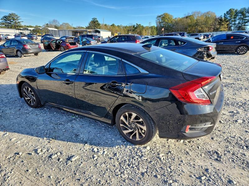 Photo 2 from auction – 2017 HONDA CIVIC EX with VIN 19XFC2F78HE024003