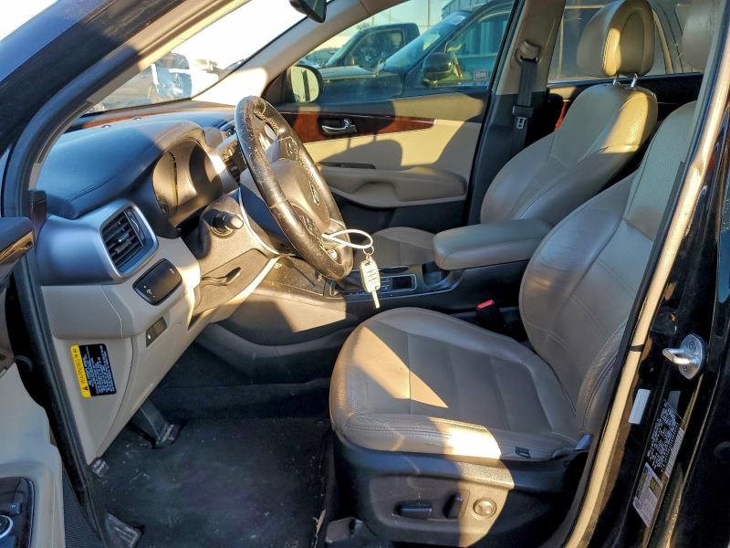 Photo 7 from auction – 2016 KIA SORENTO LX with VIN 5XYPG4A32GG096003