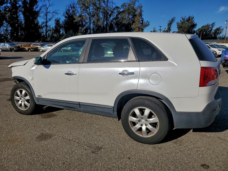 Photo 2 from auction – 2011 KIA SORENTO BA with VIN 5XYKTCA13BG047996