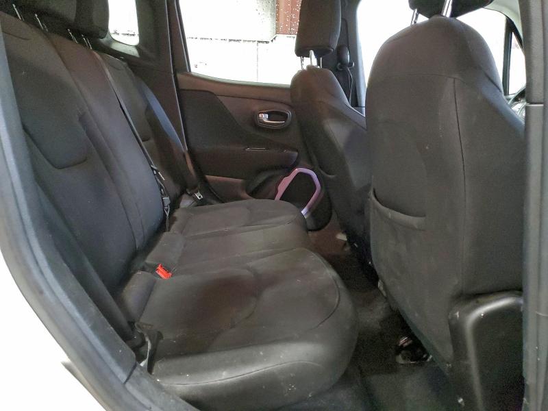 Photo 11 from auction – 2016 JEEP RENEGADE L with VIN ZACCJBBT1GPD60654