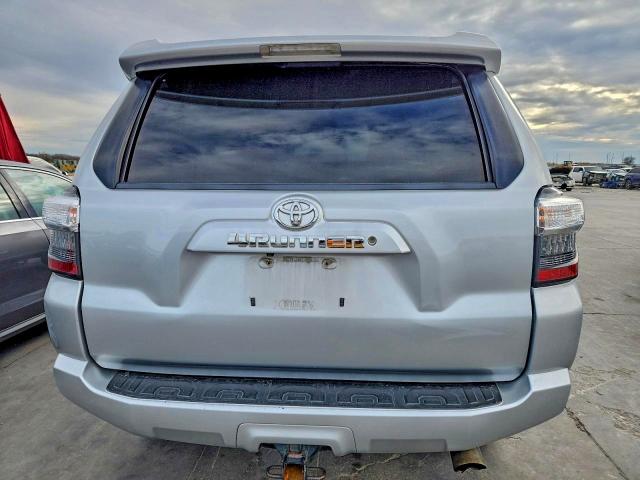 Photo 6 from auction – 2016 TOYOTA 4RUNNER SR with VIN JTEBU5JR7G5390045