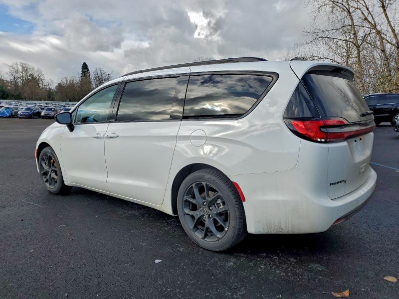Photo 2 from auction – 2025 CHRYSLER PACIFICA L with VIN 2C4RC1GG5SR578076