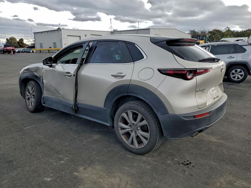Photo 2 from auction – 2022 MAZDA CX-30 SELE with VIN 3MVDMBBL1NM457928