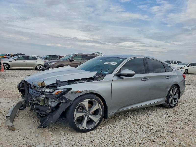 HONDA ACCORD TOU 2018 with VIN 1HGCV2F97JA040962 - Photo from auction