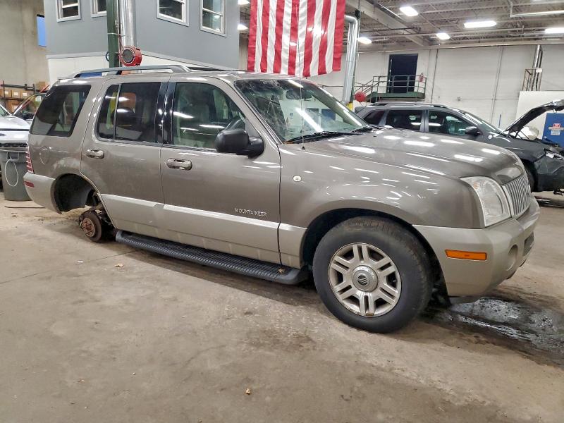 Photo 4 from auction – 2002 MERCURY MOUNTAINEE with VIN 4M2ZU86W62ZJ43453