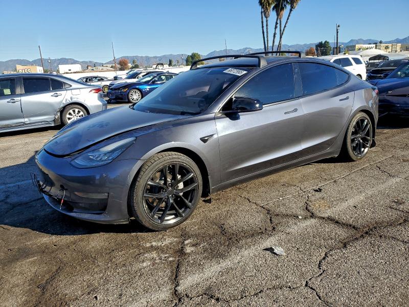 TESLA MODEL 3 2019 z numerem VIN 5YJ3E1EB9KF437014 - Zdjęcie z aukcji
