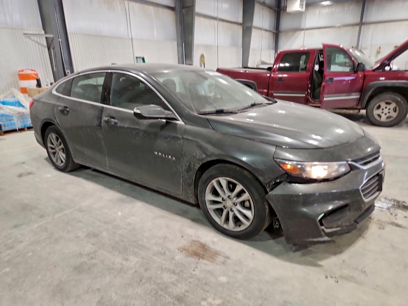 Photo 4 from auction – 2017 CHEVROLET MALIBU LT with VIN 1G1ZE5ST6HF201576