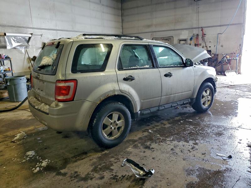 Photo 3 from auction – 2012 FORD ESCAPE XLS with VIN 1FMCU0C79CKA14221