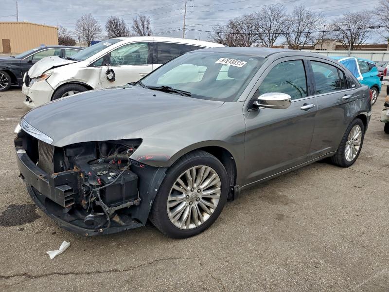 CHRYSLER 200 LIMITE 2013 with VIN 1C3CCBCG6DN738066 - Photo from auction