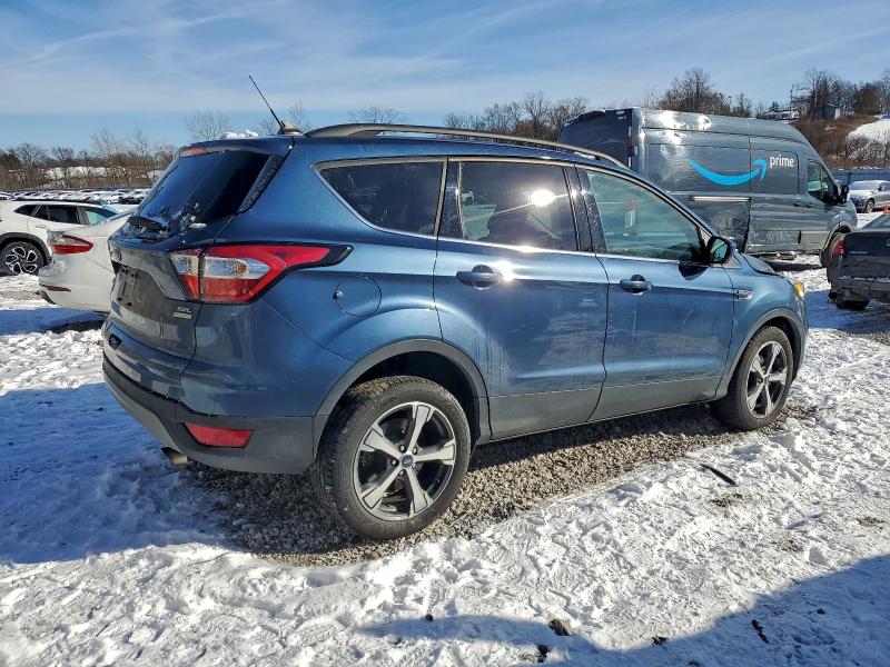 Foto 3 de la subasta – 2018 FORD ESCAPE SEL con VIN 1FMCU0HD5JUC74485