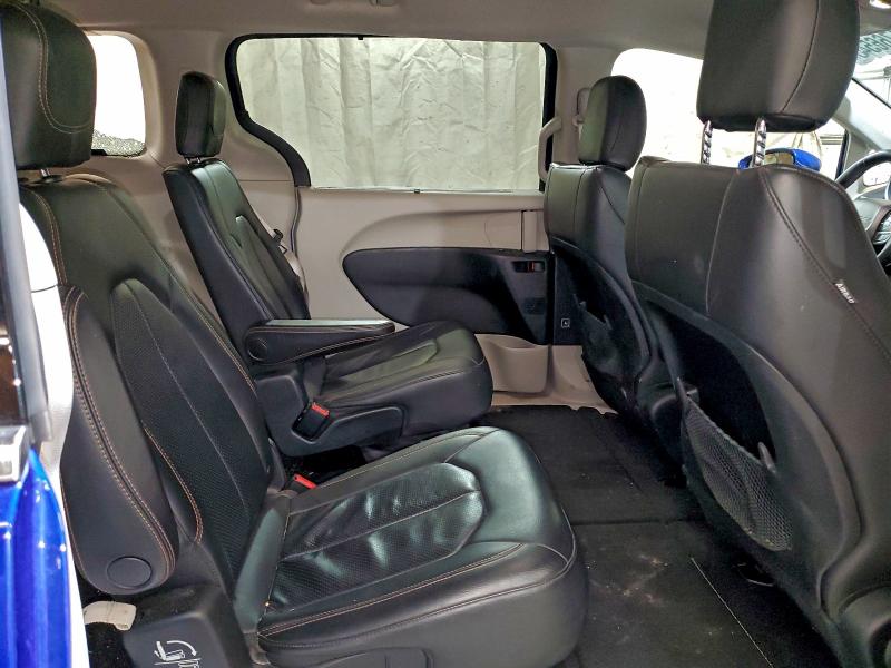 Photo 11 from auction – 2018 CHRYSLER PACIFICA T with VIN 2C4RC1BG3JR234073