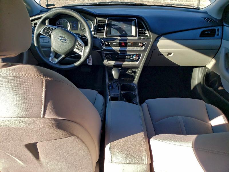 Photo 8 from auction – 2019 HYUNDAI SONATA SE with VIN 5NPE24AF3KH798686