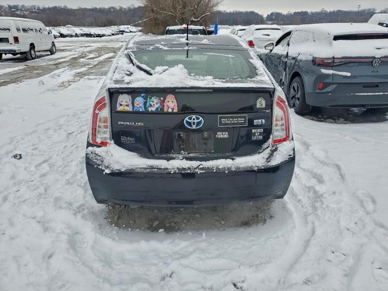 Photo 6 from auction – 2013 TOYOTA PRIUS with VIN JTDKN3DU2D1728010
