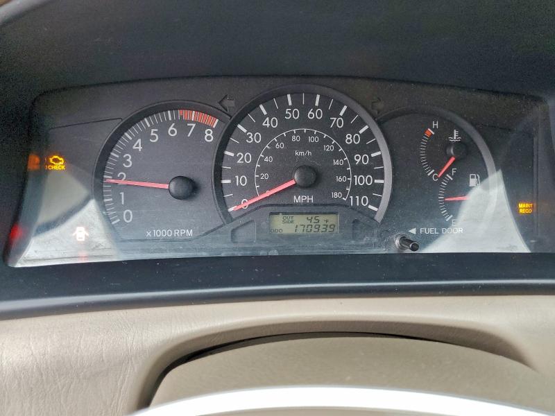 Photo 9 from auction – 2005 TOYOTA COROLLA CE with VIN 1NXBR32EX5Z455006