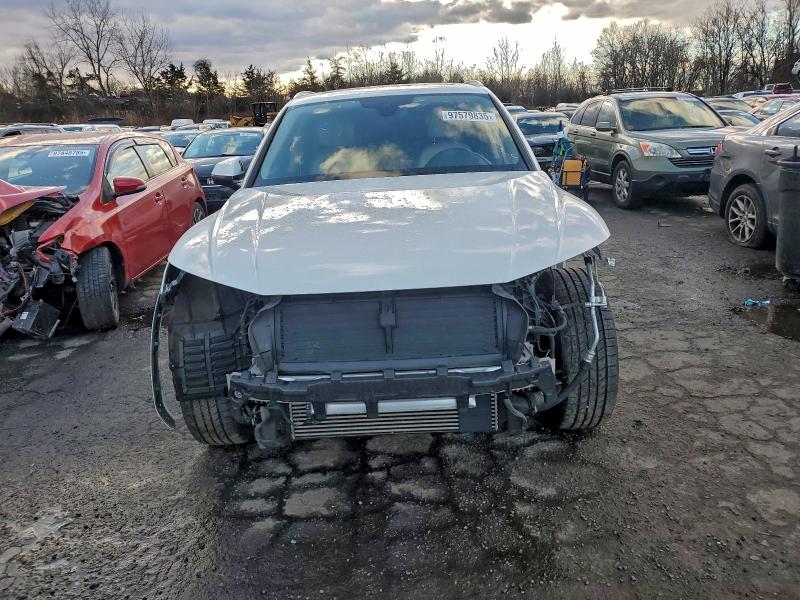 Photo 5 from auction – 2018 AUDI Q5 PREMIUM with VIN WA1BNAFY8J2038332