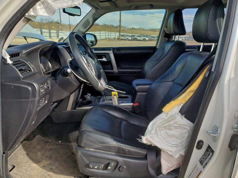 Photo 7 from auction – 2016 TOYOTA 4RUNNER with VIN JTEBU5JR6G5337644
