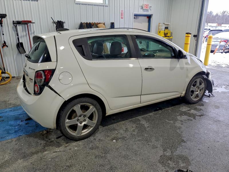 Photo 3 from auction – 2015 CHEVROLET SONIC LTZ with VIN 1G1JE6SB1F4106202