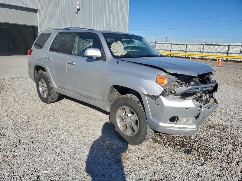Photo 4 from auction – 2011 TOYOTA 4RUNNER SR with VIN JTEBU5JRXB5068895