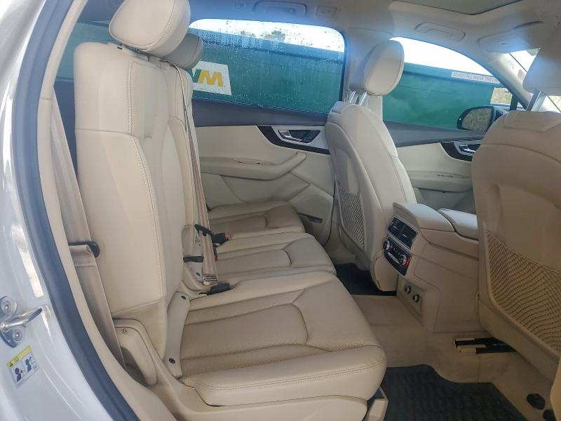 Photo 11 from auction – 2019 AUDI Q7 PREMIUM with VIN WA1LHAF77KD019750