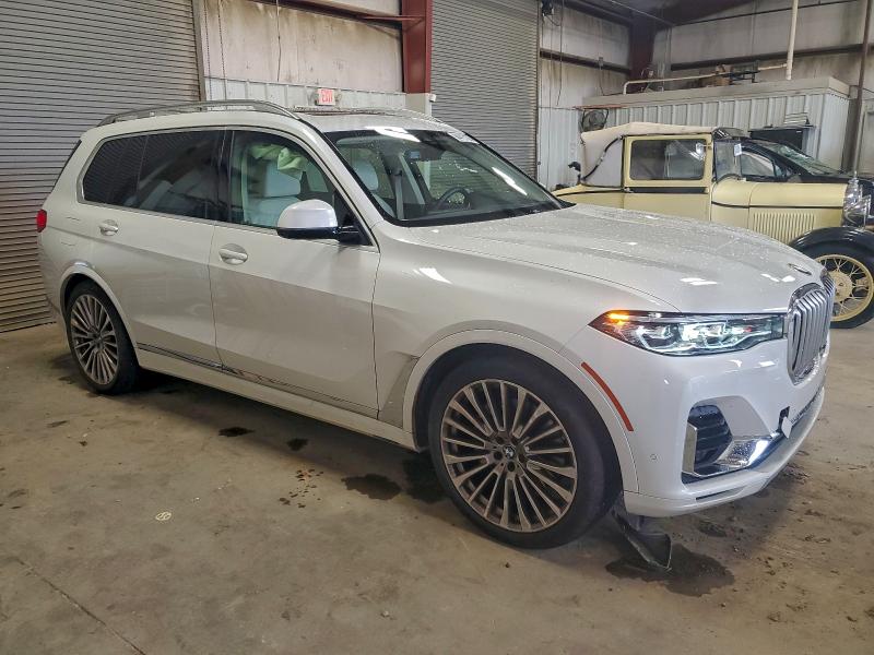 Photo 4 from auction – 2022 BMW X7 XDRIVE4 with VIN 5UXCW2C02N9L52050